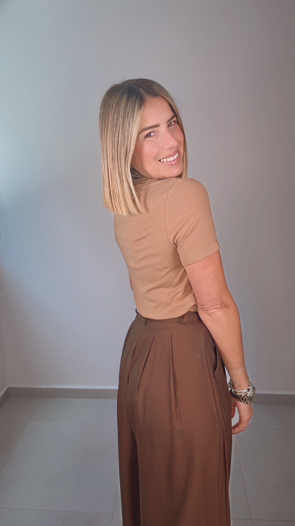 Vega Wine Top